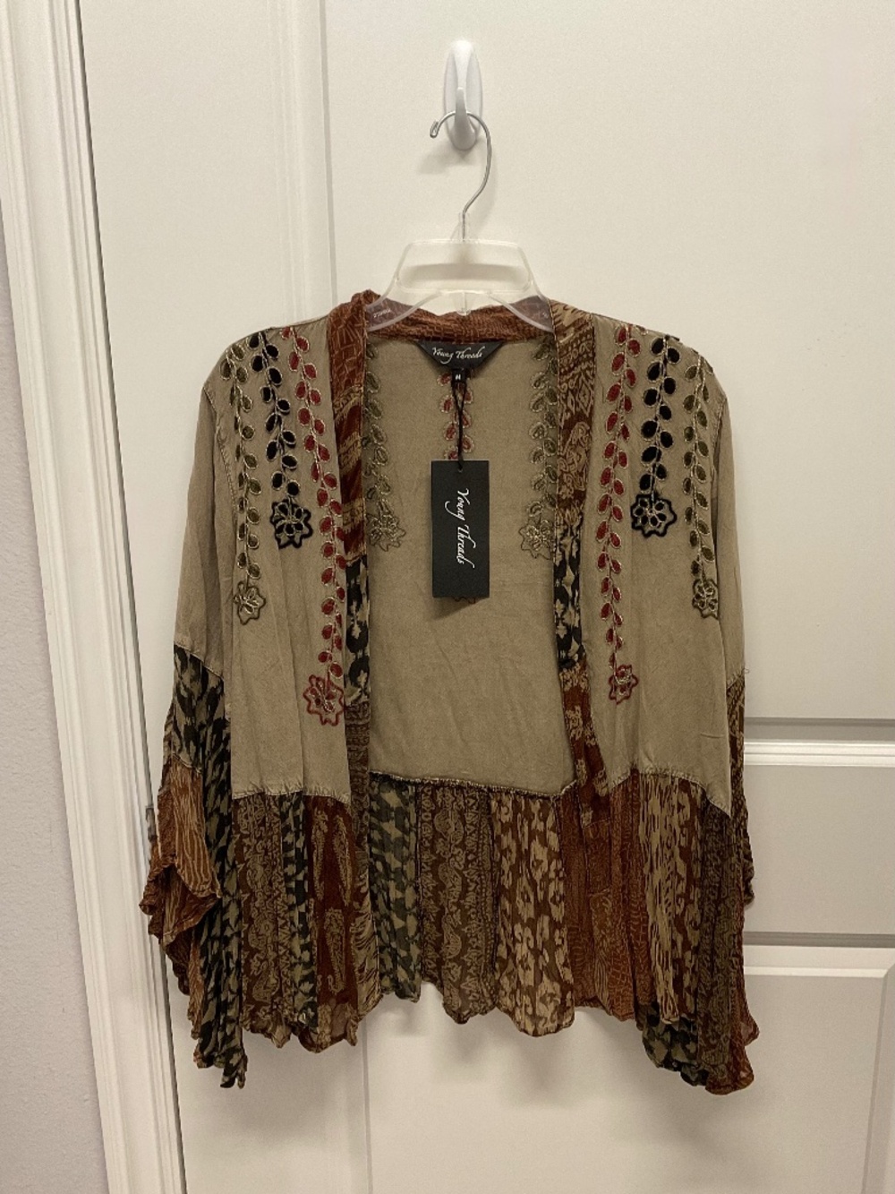 YOUNG THREADS NWT BOHO PATCHWORK SHRUG/KIMONO SIZE MEDIUM